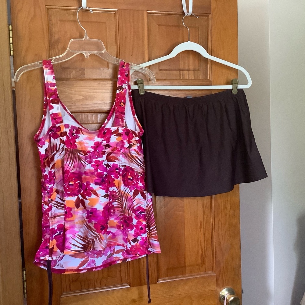 St. John’s bay tankini - Picture 2 of 6